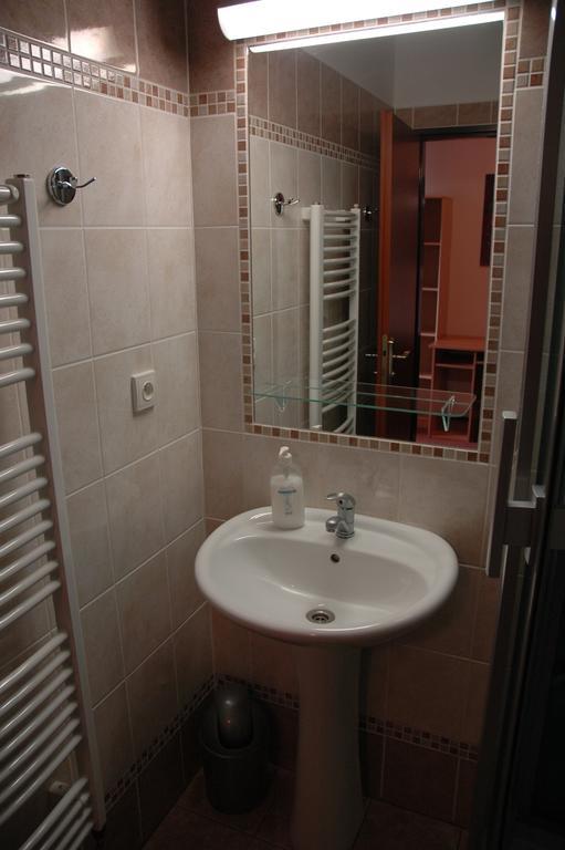 Privat Novac Apartment Nove Mesto nad Metuji Room photo